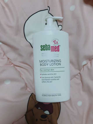 세바메드 모이스처라이징 바디로션 400ml — 5점을 준 리뷰어가 2019년 7월 올린 사용 사진