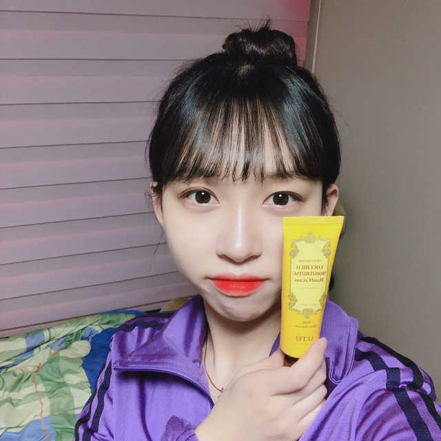 유리스킨- 록차일드-시어버터 뽀송뽀송핸드크림 리뷰 사진