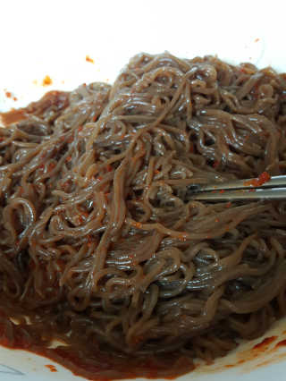 유천냉면 유천 비빔냉면 2인분+메밀지짐만두 280g — 5점을 준 리뷰어가 2018년 6월 올린 사용 사진