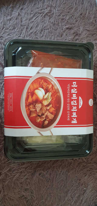 땡땡쿡 더실비김치찌개 2인분 710g 라면사리 포함 — 2점을 준 리뷰어가 2020년 1월 올린 사용 사진
