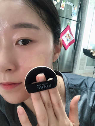 자빈드서울 윙크 파운데이션 팩트 — 5점을 준 리뷰어가 2019년 8월 올린 사용 사진