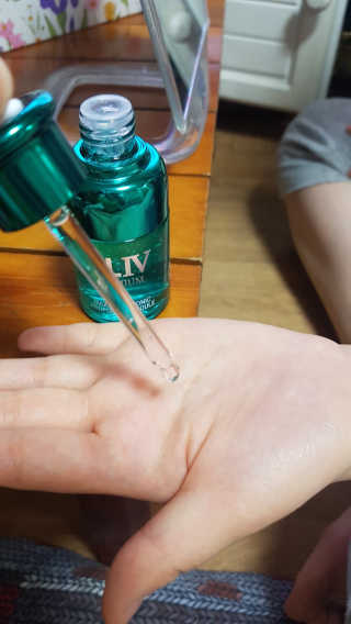 씨엘포 맥스 히아루로닉 프로폴리스 앰플 — 4점을 준 리뷰어가 2019년 5월 올린 사용 사진