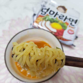 라면 그대로가 제일 맛있는 더엄마라면 — 4점을 준 리뷰어가 2019년 7월 올린 사용 사진
