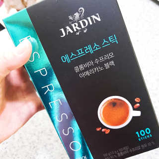 (주)쟈뎅 쟈뎅 에스프레소 스틱 아메리카노 블랙 — 4.17점을 준 리뷰어가 2018년 10월 올린 사용 사진
