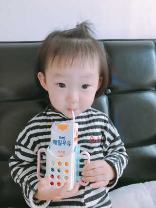 매일우유 멸균 매일우유 저지방 2프로 멸균 핑크퐁 에디션 6입 — 5점을 준 리뷰어가 2018년 1월 올린 사용 사진