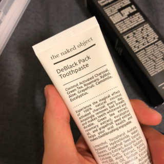 the naked object 디블랙팩치약 디블랙칫솔 세트 — 4점을 준 리뷰어가 2019년 6월 올린 사용 사진