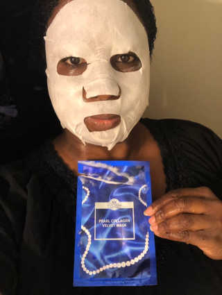 Pearl Collagen Velvet Mask 1 BOX by YVESOM — 3점을 준 리뷰어가 2019년 2월 올린 사용 사진