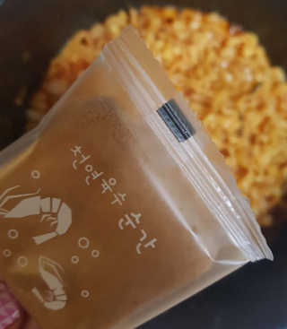 천연육수 순간 — 5점을 준 리뷰어가 2020년 2월 올린 사용 사진