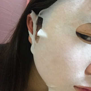 더메이런 듀얼 이펙트 스트레치 리프팅 마스크 — 2.5점을 준 리뷰어가 2017년 2월 올린 사용 사진
