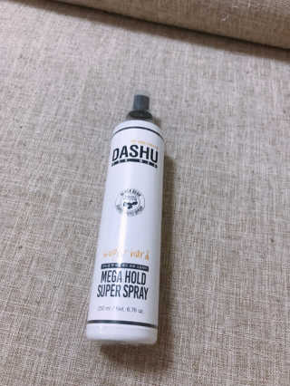 다슈코리아 다슈 포 맨 프리미엄 메가 홀드 슈퍼 스프레이 250ml — 5점을 준 리뷰어가 2019년 3월 올린 사용 사진