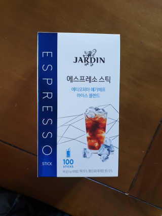 (주)쟈뎅 [쟈뎅] 에스프레소스틱 아이스블렌드 — 5점을 준 리뷰어가 2019년 5월 올린 사용 사진