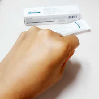 셀라피 에이리페어플러스크림 — 4.83점을 준 리뷰어가 2018년 4월 올린 사용 사진
