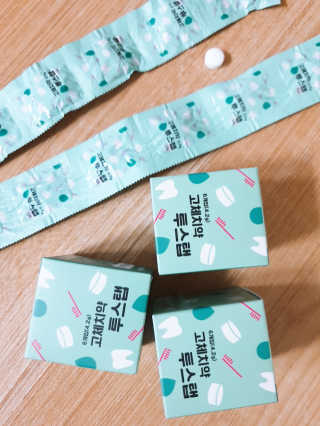 솔테라피 씹는 고체치약 투스탭 스파클레몬 6정 x 5박스 — 4점을 준 리뷰어가 2019년 5월 올린 사용 사진