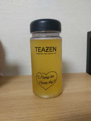 티젠 레몬밤 + 마이보틀 — 4.5점을 준 리뷰어가 2018년 7월 올린 사용 사진