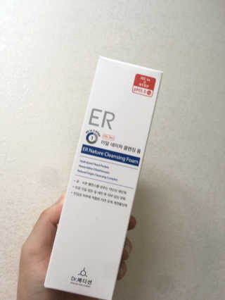 Dr.메디션 ER 네이처 클렌징폼- 오일리스킨용 — 4.67점을 준 리뷰어가 2018년 7월 올린 사용 사진