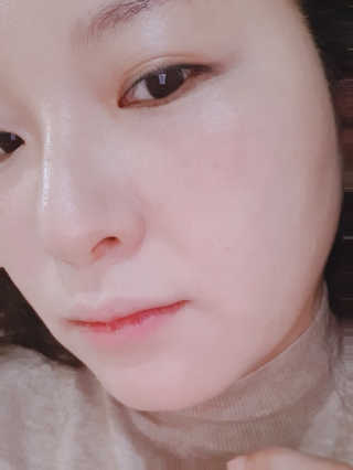 라임코스메틱 V 콜라겐 앰플 쿠션 — 5점을 준 리뷰어가 2020년 1월 올린 사용 사진
