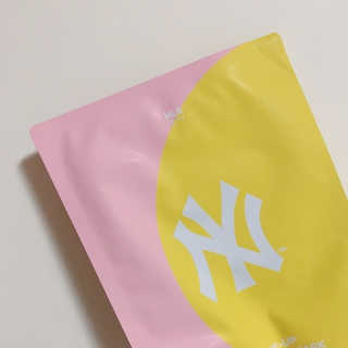 MLB COSMETICS [MLB PLAY] 톤업 화이트닝 마스크 1BOX — 4점을 준 리뷰어가 2019년 9월 올린 사용 사진