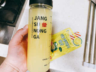 장수농가 리얼깔라만시 원샷 50ml 10팩+보틀 — 5점을 준 리뷰어가 2019년 4월 올린 사용 사진