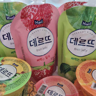 데르뜨 떠먹는 과일 3종, 짜먹는 과일 2종 총 10개 체험 — 5점을 준 리뷰어가 2020년 3월 올린 사용 사진