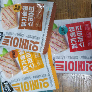랭킹닭컴 잇메이트 닭가슴살 스테이크 혼합 1kg — 5점을 준 리뷰어가 2019년 12월 올린 사용 사진