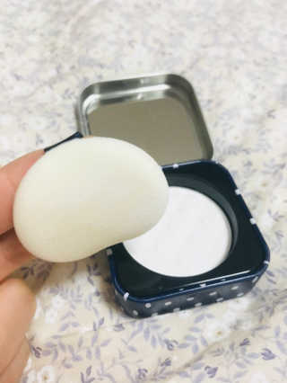 수피요 통동 팔공검 NO SEBUM POWDER PACT — 5점을 준 리뷰어가 2018년 7월 올린 사용 사진