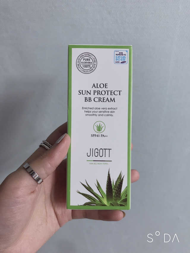 지고트 알로에 선프로텍트 비비크림 50ml 리뷰 사진