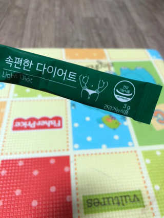 네츄럴굿띵스 속편한 다이어트 30포 — 4.5점을 준 리뷰어가 2019년 8월 올린 사용 사진