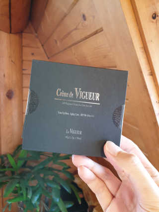 라 뷔게르 크렘 드 뷔게르 - Crème de Vigueur — 4.5점을 준 리뷰어가 2019년 9월 올린 사용 사진