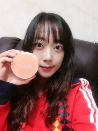 [블랙루즈] 피치 커버 벨벳 쿠션 2종 중 택1 — 4점을 준 리뷰어가 2019년 10월 올린 사용 사진