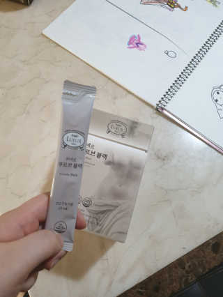 [하우투잇] 뤼에르 쿠르브 블랙 10ml x 30포 총 300ml — 5점을 준 리뷰어가 2020년 3월 올린 사용 사진