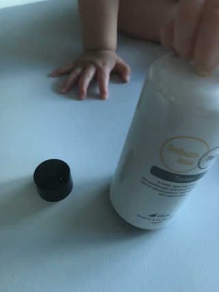 이솔화장품 이솔 세범 리스 포어 토너 200ml — 5점을 준 리뷰어가 2018년 8월 올린 사용 사진