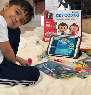 큐비코 Cubico 키즈 코딩 — 5점을 준 리뷰어가 2019년 1월 올린 사용 사진