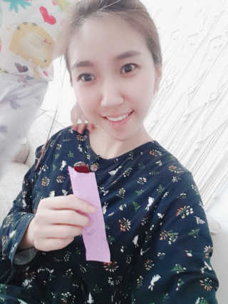네츄럴굿띵스 태반 콜라겐 젤리 15포 — 5점을 준 리뷰어가 2019년 3월 올린 사용 사진