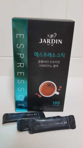 (주)쟈뎅 쟈뎅 에스프레소 스틱 아메리카노 블랙 — 5점을 준 리뷰어가 2018년 10월 올린 사용 사진