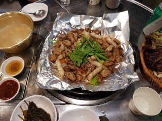 곱창을 요리하는 남자 [곱창을요리하는남자 상수] 곱창or막창 2인분+음료1병 — 4.5점을 준 리뷰어가 2018년 11월 올린 사용 사진