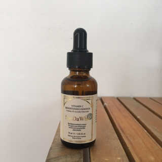 [스킨큐어] 산다화 비타민C 화이트닝 에센스 30ml — 5점을 준 리뷰어가 2019년 7월 올린 사용 사진