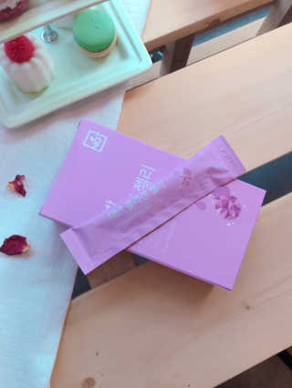 네츄럴굿띵스 태반 콜라겐 젤리 15포 — 4점을 준 리뷰어가 2019년 7월 올린 사용 사진