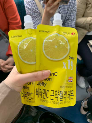 푸드마스터그룹 레모나 비타민C 곤약젤리 2종 — 4점을 준 리뷰어가 2019년 4월 올린 사용 사진