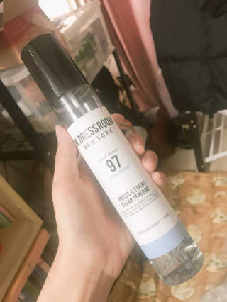 더블유드레스룸 드레스퍼퓸 150ml — 4점을 준 리뷰어가 2018년 8월 올린 사용 사진