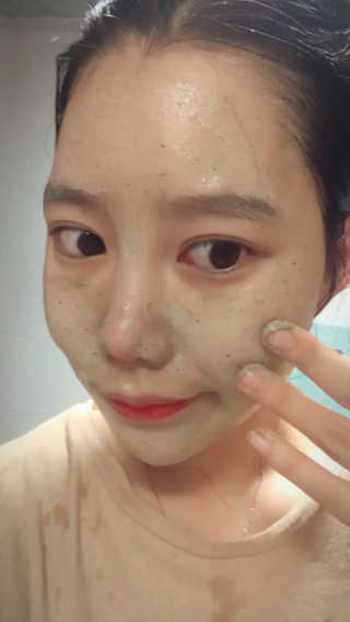 글랜무어 디톡 제올라이트 클리어링 버블 팩 — 3점을 준 리뷰어가 2017년 6월 올린 사용 사진