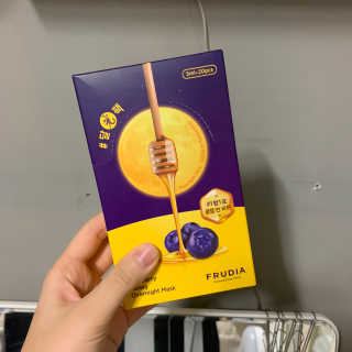 [후르디아] 블루베리 허니 오버나이트 마스크 달광팩 — 4점을 준 리뷰어가 2019년 10월 올린 사용 사진