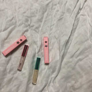 [블랙루즈] 펄블리 아이 글리터 2종 — 5점을 준 리뷰어가 2019년 1월 올린 사용 사진
