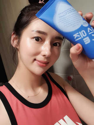 홈앤살롱 집에서 하는 모발클리닉 디스 이즈 앝 — 5점을 준 리뷰어가 2019년 9월 올린 사용 사진