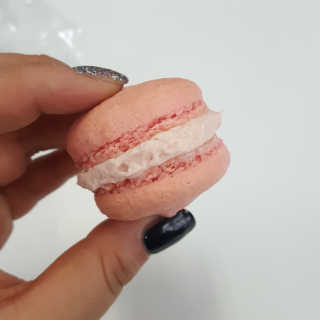 M카롱 반할만큼 달콤한 수제마카롱 — 5점을 준 리뷰어가 2018년 5월 올린 사용 사진