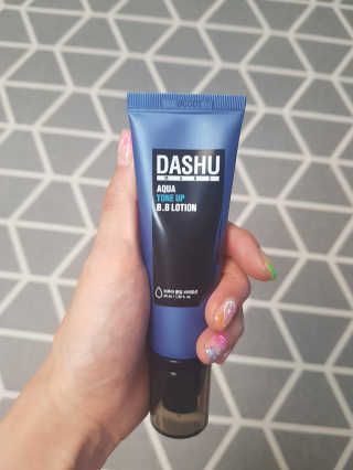 다슈코리아 다슈 맨즈 톤 업 비비로션 40ml — 3.83점을 준 리뷰어가 2018년 7월 올린 사용 사진