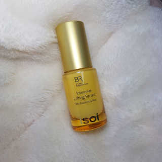 아이소이 불가리안 로즈 인텐시브 리프팅 세럼 20ml 탄력세럼 — 5점을 준 리뷰어가 2018년 11월 올린 사용 사진