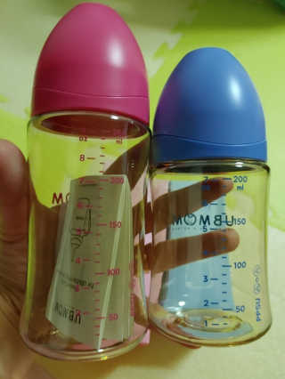 유비맘 PPSU 젖병 노꼭지_260ml_컬러 랜덤 발송 — 5점을 준 리뷰어가 2020년 2월 올린 사용 사진