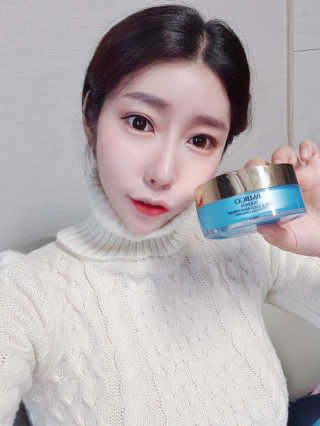 비엠비코 퀸79 노블 골드 아쿠아 크림 — 5점을 준 리뷰어가 2020년 1월 올린 사용 사진