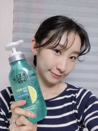 프레시팝 그린허브 레시피 샴푸 — 5점을 준 리뷰어가 2018년 4월 올린 사용 사진
