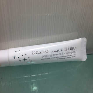 시로와키히메 언더암 필링 크림 — 3점을 준 리뷰어가 2018년 5월 올린 사용 사진